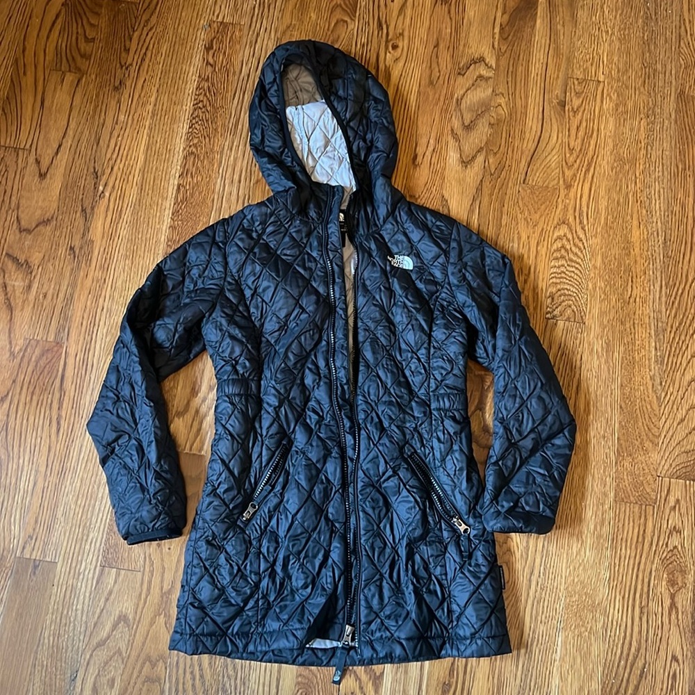 Girls Northface Black nanopuff jacket 10/12